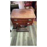 OAK HARP BASED PEDESTAL TABLE