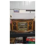EMERSON VTG LOOK RADIO CD TURNTABLE & CASSETTE