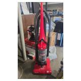 DIRT DEVIL BREEZE VACUUM