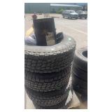 4 NITTO TERRA GRAPPLERS 285/70R17 TIRES W/ RACELIN