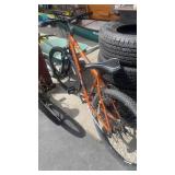 GENESIS 29 MOUNTAIN BIKE