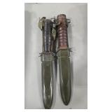 2 USM8 SURVIVAL KNIVES WITH SCABBARDS