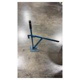 FLOOR MOUNTED STAPLER