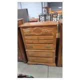 UNIVERSAL FURNITURE WOOD 5 DRAWER CHEST OF DRAWERS