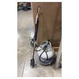 25 LB PROPANE TANK WITH TORCH