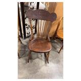 WOOD ANTQ BEDROOM ROCKER