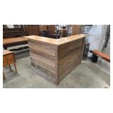 L - SHAPED WOOD BAR
