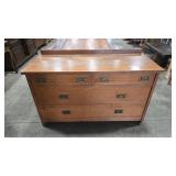 GUSTAV STICKLEY 4 DRAWER DRESSER