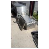 ALUMINUM HITCH MOUNT CARGO RACK W/ STORAGE CONTAIN