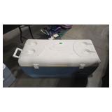 IGLOO OVERSIZED ROLLING COOLER