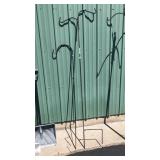 2 GARDEN PLANT HANGERS