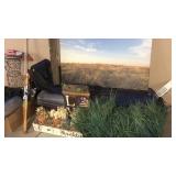 2 TRAVEL GOLF BAGS, PICTURE & DECOR ITEMS