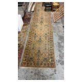 CARPET RUNNER 31'X141'