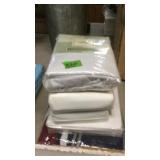 GROUP OF TWIN SHEET SETS