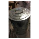 GALVANIZED CAN & LID