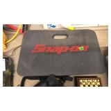 4 SNAP ON KNEELING CUSHIONS