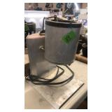 LEE LEAD POT