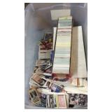 TOTE W/ SPORTS TRADING CARDS