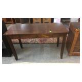 TABLE W/ DRAWER