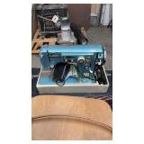 EMBASSADOR 305 DELUXE SEWING MACHINE