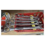 5 COMBINATION WRENCHES 1.5' - 2'