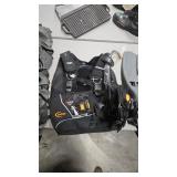 TUSA CONQUEST SCUBA DIVING VEST SZ XL W/ FLIPPERS