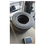 3 MICHELIN X 275/80 R22.5 TIRES