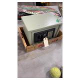 PERSONAL SAFE LOCK BOX WITH KEY 12 X 8 X 8