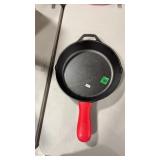 LODGE 6 CAST IRON SKILLET