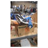 GROUP OF ASSORTED PAINTING SUPPLIES