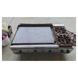 ROYAL COMMERCIAL GRIDDLE AND 2 BURNER GAS STOVE