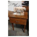ALDENS  DELUXE 147B SEWING MACHINE & CABINET