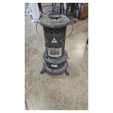 PERFECTION SMOKELESS OIL PARLOR HEATER