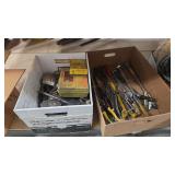 ASSORTED HAND TOOLS IN BREAKER BAR, TORQUE WRENCH