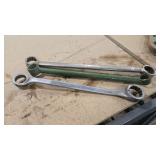 3 CLOSED END WRENCHES 1 7/16' AND 1 1/2'