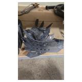 REVERSIBLE CULTIVATOR POINTS