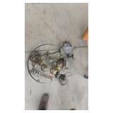 2 OUTDOOR HANGING LIGTHS AND METAL 'WELCOME' SIGN