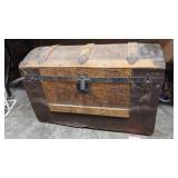 WOOD & METAL TRUNK