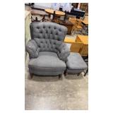 BUTTON TUFTED VTG  ACCENT CHAIR & OTTOMAN W/