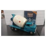 STRUCTO METAL 'READY MIX' CEMENT MIXER & CATALOG