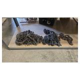 GROUP OF TRACTOR/TRUCK CHAINS