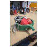 GROUP OF OIL PANS AND FUNNELS