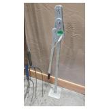 NQM T-POST PULLER