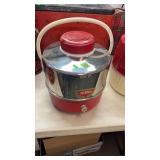VINTAGE THERMOS PICNIC JUG (RED/CHROME)