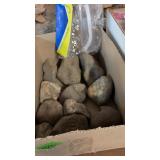 BX OF AGATES