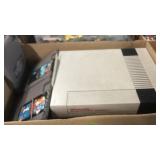 NINTENDO GAME CONSOLE & 3 GAMES