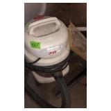 SMALL SHOP VAC