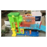 LITTLE PEOPLE CAR WASH