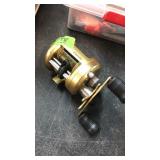 SHIMANO LEVEL WIND CATLA 301 FISHING REEL