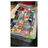 TOTE OF HOT WHEELS CARS